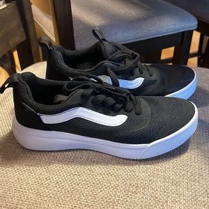 Ultrarange Vans
